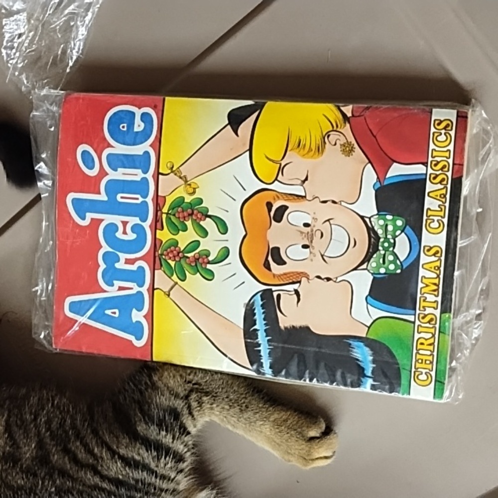Archie Christmas Classics Book softback Comic books Tales from the 50 - 80 Era